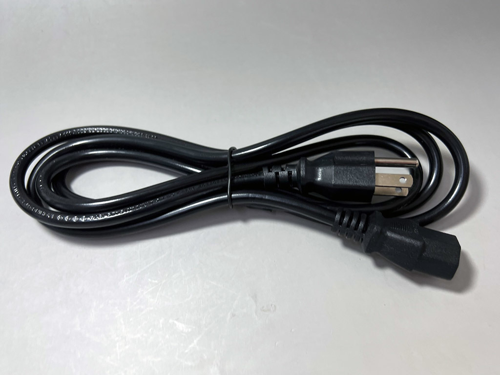 ★電源ケーブル 1.8m 3ピン ソケット（メス)⇔3ピンプラグ (オス) 3P