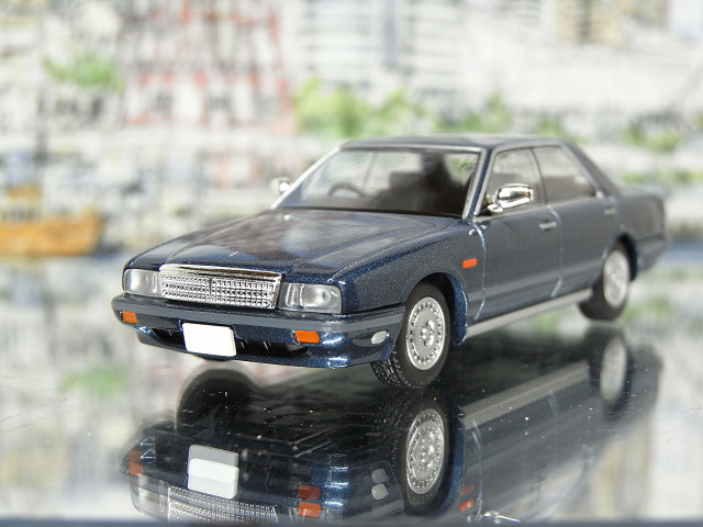 希少！31シーマ 1/18 samurai CIMA シルバー レジンモデル 希少！31シーマ 1/18 samurai CIMA シルバー レジンモデル