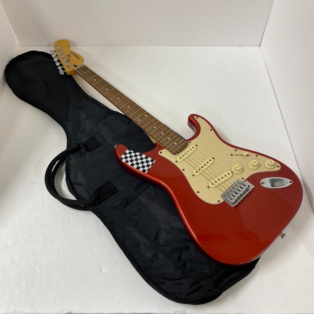 d*c様 落札価格より値下げ‼️ヴィンテージ　エレキギター　詳細不明　レザーケー d*c様 落札価格より値下げ‼️ヴィンテージ エレキギター 詳細