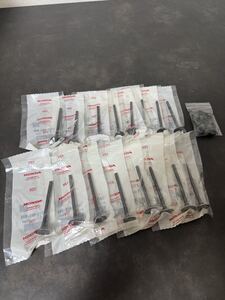 CBX400F CBR400F CBX550F インテーク エキゾースト バルブ×16本 新品未使用品 ステムシールセット 1台分 ホンダ
