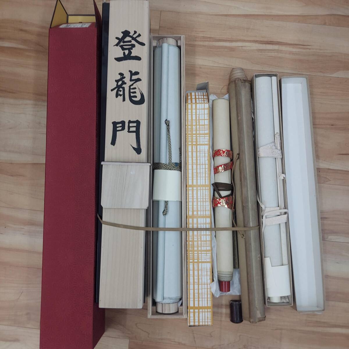 龍 晃青 茶道具 掛け軸 掛軸　共箱あり 龍 晃青 茶道具 掛け軸 掛軸 共箱あり 龍 晃青 茶道具 掛け軸