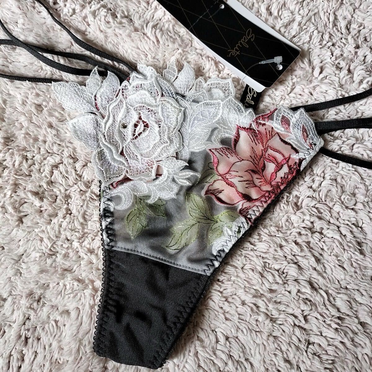 【入手困難】ワコール　サルート　店舗限定　ブラ、ショーツセット 2025年最新】Yahoo!オークション -サルート 店舗限定(セット)の