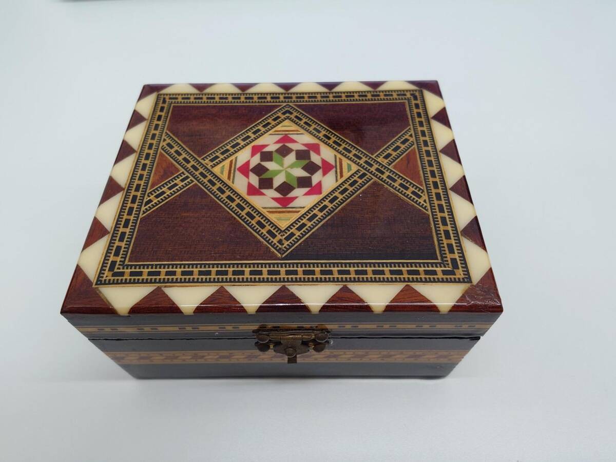 【美品】ビンテージ 飾皿 寄木細工 置物 インテリア 工芸品 美術品 A2995 2025年最新】Yahoo!オークション -寄せ木の中古品・新品・未使用