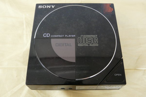 SONY D-50 ポータブルCDプレイヤー 原箱付き ジャンク品 D-50 CD Compact Player - Studio RUM サイト