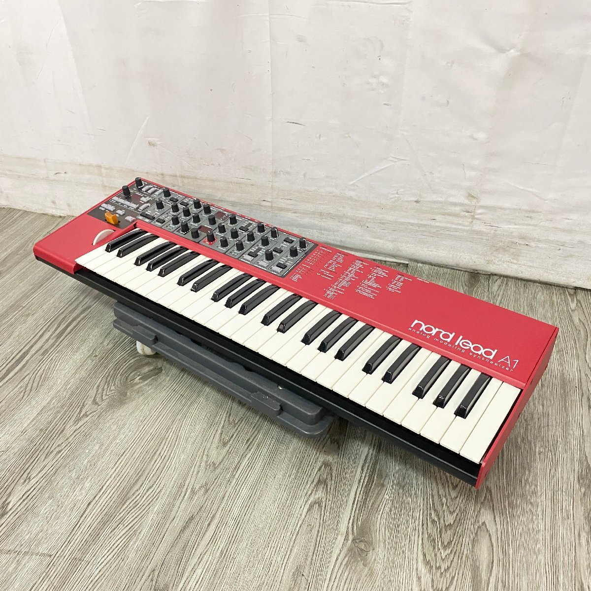 【中古】Nord Lead A1 アナログモデリングシンセサイザー Amazon | CLAVIA アナログ モデリング シンセサイザー Nord Lead