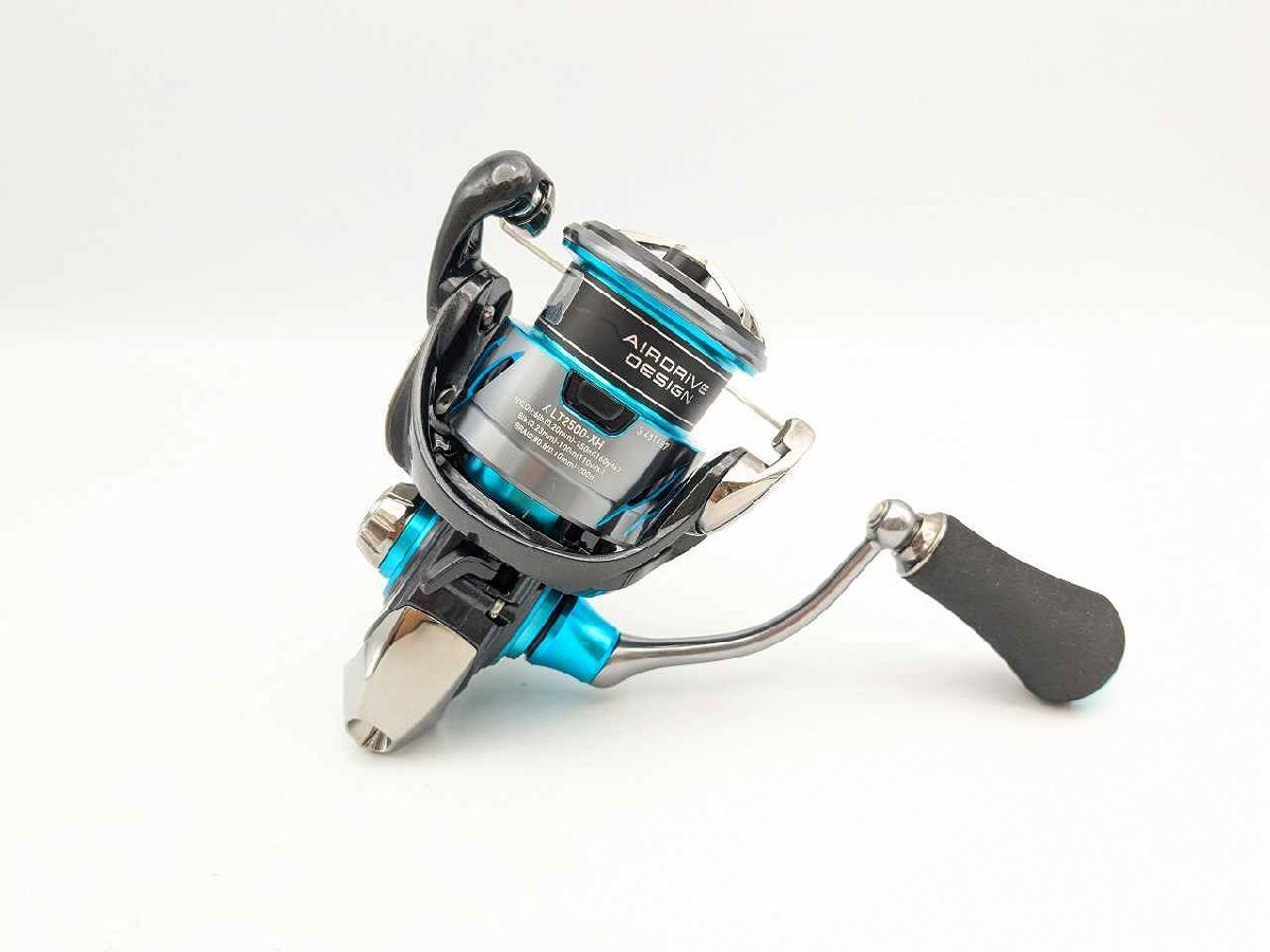 エメラルダスx 2500s 中古　ダイワ　エギング　リール　スピニング エメラルダスx 2500s 中古 ダイワ エギング リール スピニング