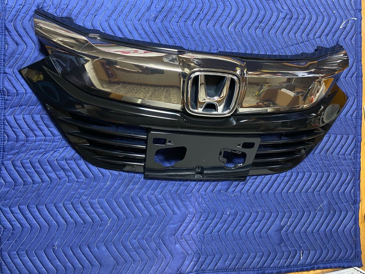 Honda ヴェゼル フロントグリル 新品未使用 フロントグリル｜スタイリング｜ヴェゼル｜Honda Access｜Honda