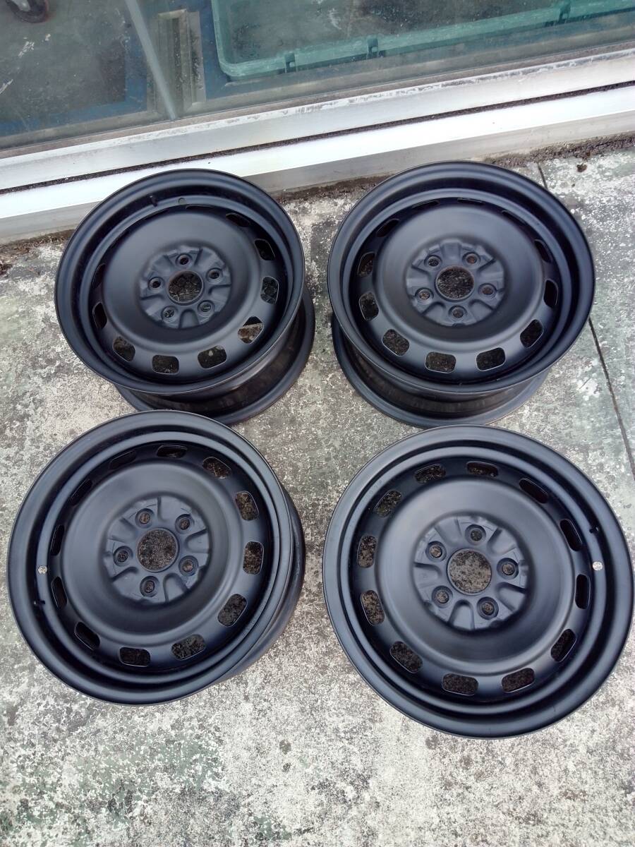 ①てっちゃん トヨタ スチールホイール カバー付き 14×5J 4穴100 ①てっちゃん トヨタ スチールホイール カバー付き 14×5J 4穴100