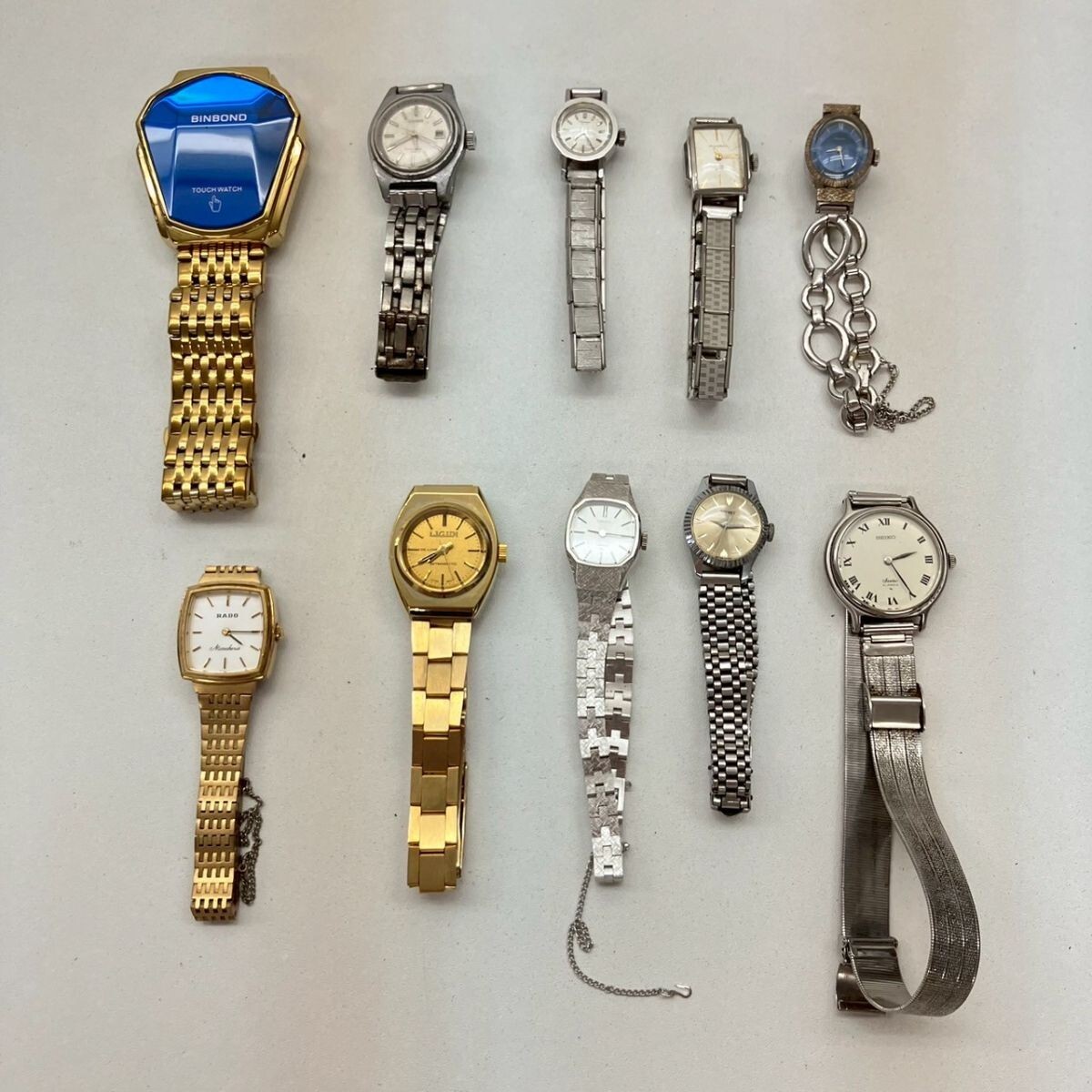 RADO　レディース　332.7879.2 機械式手巻き稼働品 RADO ラドー 手巻き ゴールド スクエア アナログ レディース