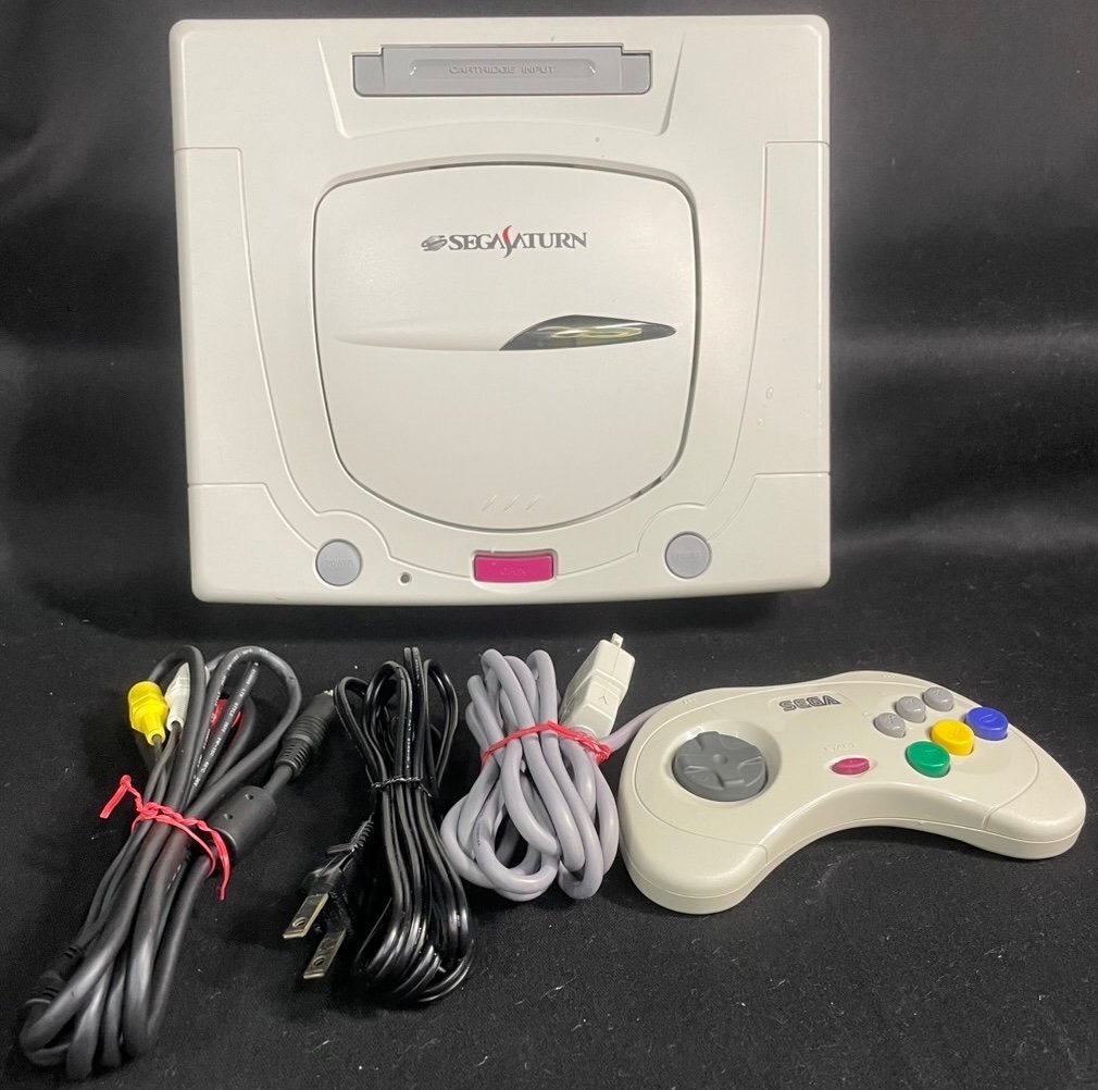 ジャンク　セガ サターン 本体 2台 + Wiiリモコン + ゲームボーイカラー ジャンク セガ サターン 本体 2台 + Wiiリモコン + ゲームボーイ