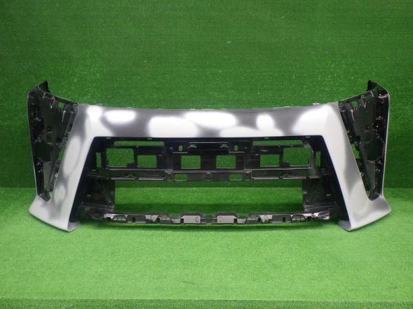 HK　ヴォクシー80前期ZS用バンパー トヨタ ヴォクシー 80系 ZS専用 前期 フロントバンパーグリル