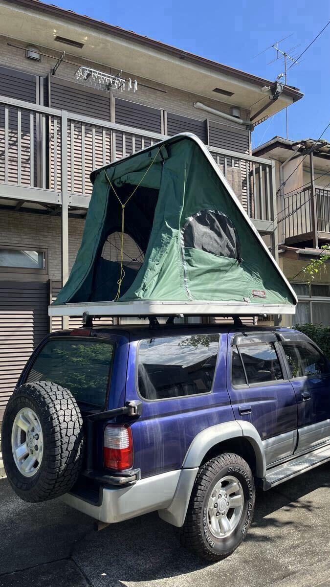 ルーフテント　コロンブス　COLUMBUS ハシゴ　ケース付き 愛車で「屋根キャンプ」ができる!? カンタン便利な“ルーフテント