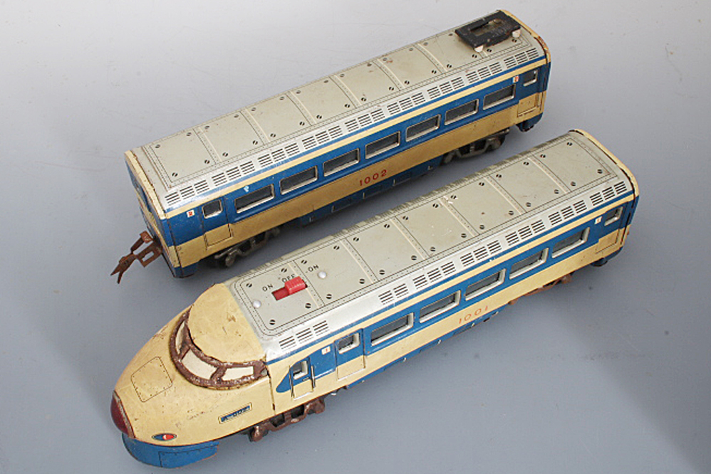 【再値下げ】骨董品 ブリキ 超特急ひかり号 Aー1002 レール付き Amazon.co.jp: ブリキ 新幹線 ひかり号 東京 博多 超特急 A-021