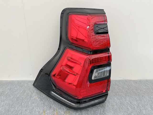 プラド150系 純正テールランプ 左右セット 新車外し 美品 レッド/クリア 楽天市場】【トヨタ純正】 ランクルプラド150 150プラド