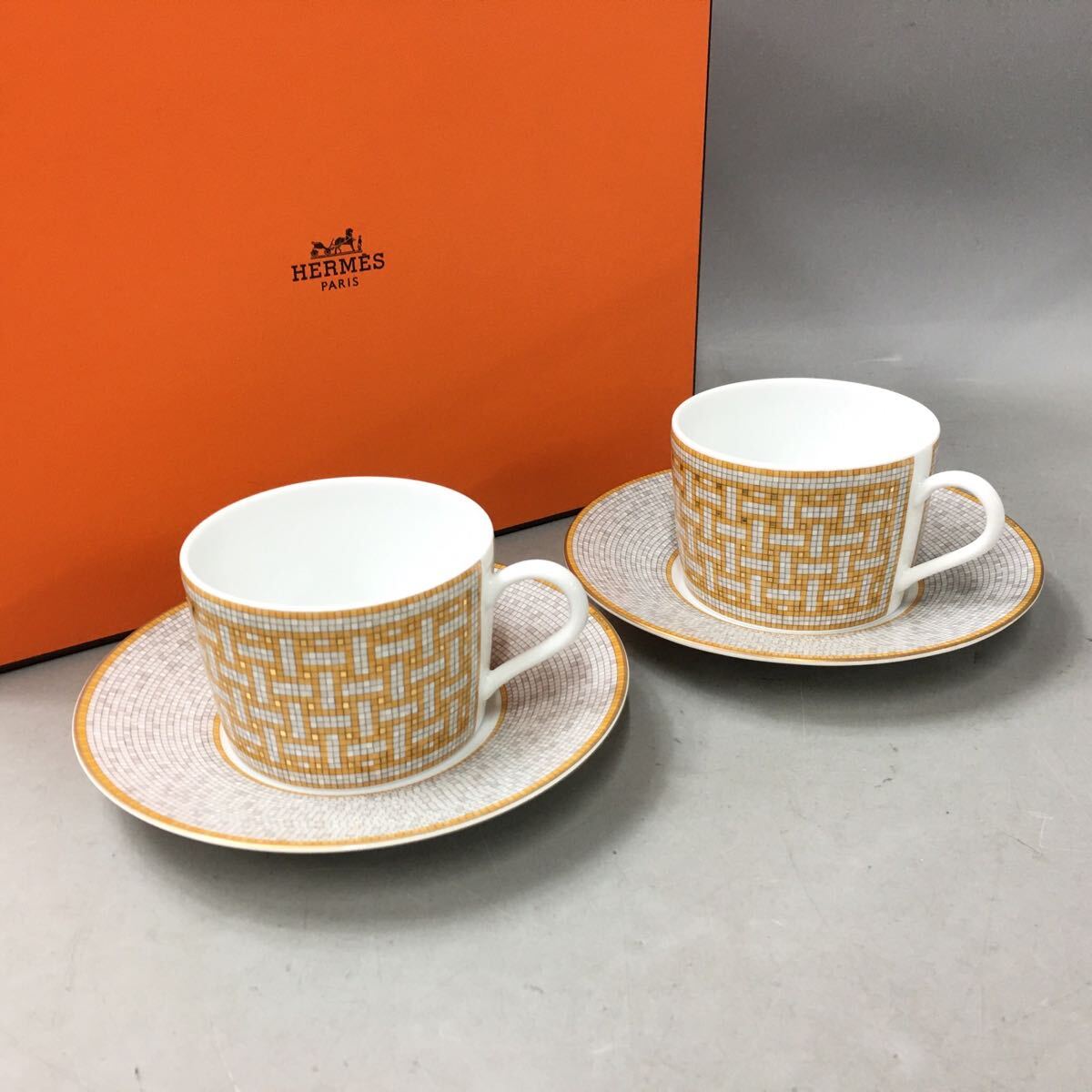 値下げ新品、未使用エルメスお皿2枚組箱付き Yahoo!オークション -「エルメス 皿」の落札相場・落札価格