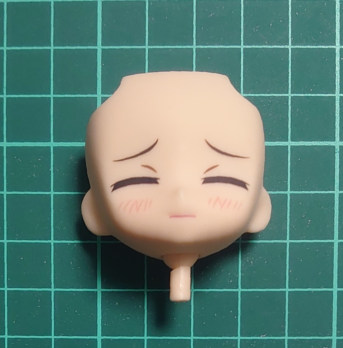 【中古ジャンク】ねんどろいど　顔・ボディ・台座　パーツセット 中古ジャンク】ねんどろいど 顔・ボディ・台座 パーツセット