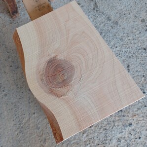 C-2163【26×17.2~18.3×2cm】 国産ひのき 片耳付節板 花台 看板 インテリア 一枚板 無垢材 桧 檜 DIY