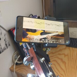 ギター スマホ クリップ スマホホルダー ユーチューブ ギターコードサイトに便利
