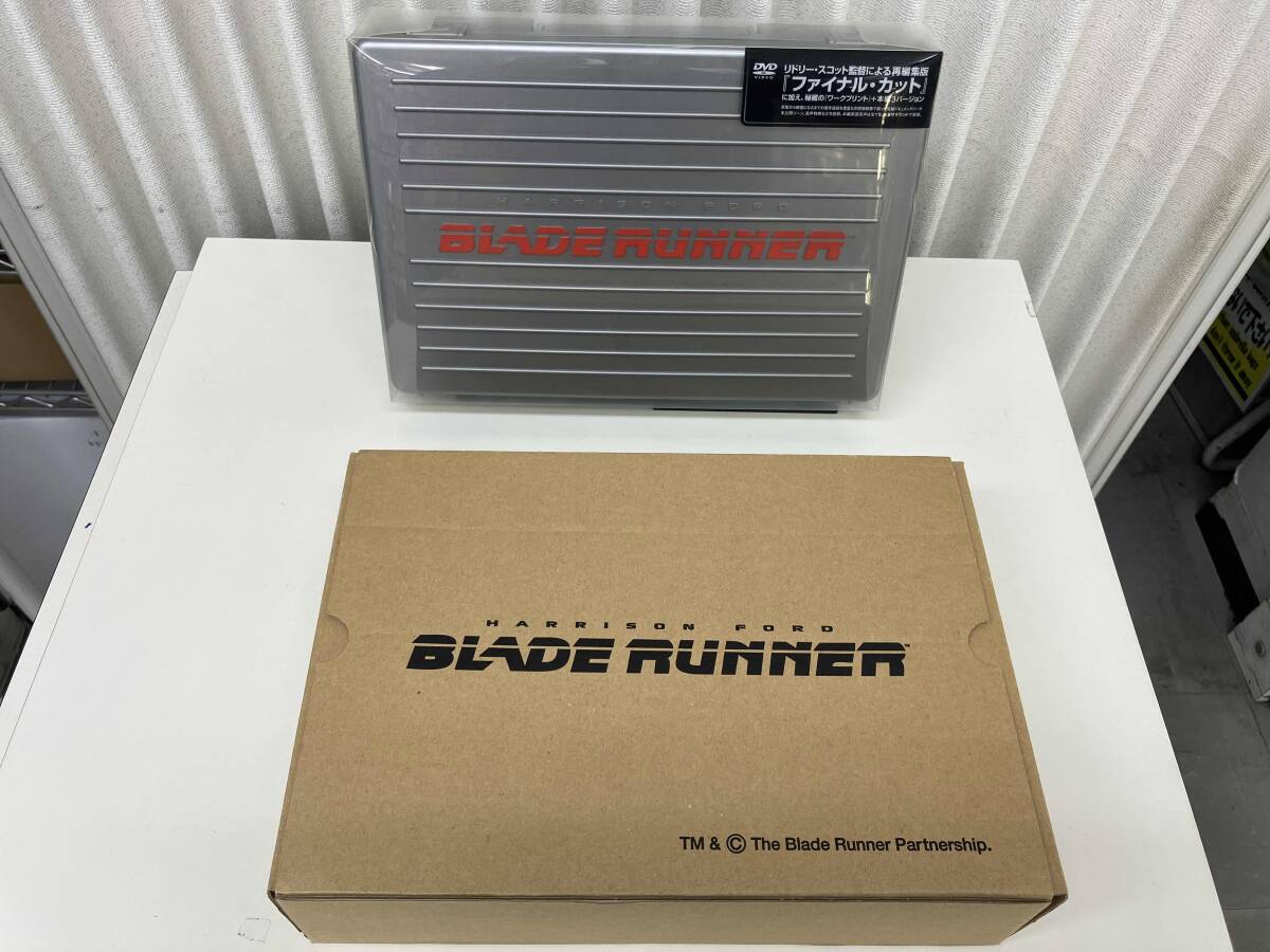(未使用･未開封品)　『ブレードランナー』製作25周年記念 アルティメット・コレクターズ・エディション・プレミアム(5枚組み) [DVD] sdt40b8 ブレードランナー 製作25周年記念 アルティメット・コレクターズ