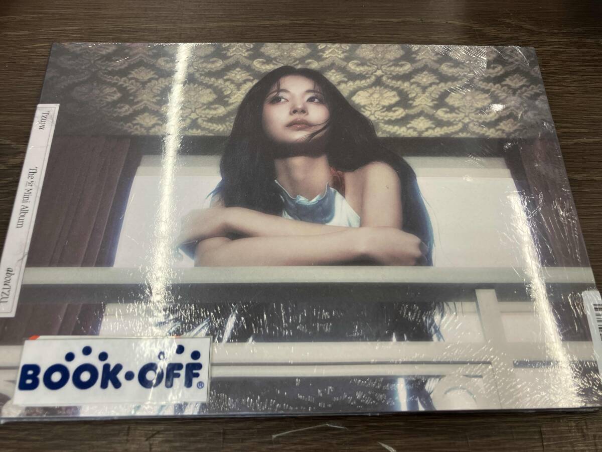 ツウィ　レコード Amazon.co.jp: ツウィ Tzuyu - abouTZU (1stミニアルバム) CD+