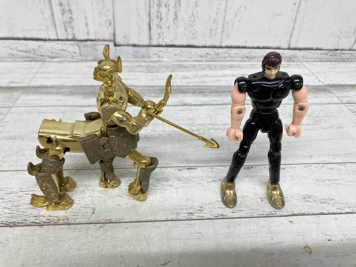 聖闘士星矢 バトルセイントボックス ジャンク 聖闘士星矢 バトルセイントボックス 黄金聖衣 5種