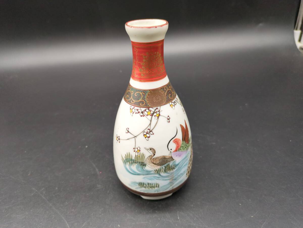 骨董「萬古焼徳利（写真左）」と「九谷焼徳利（写真右）」２点 骨董「萬古焼徳利（写真左）」と「九谷焼徳利（写真右）」2点