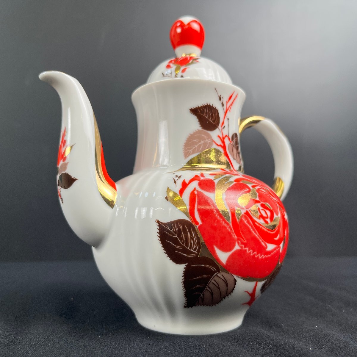 希少　ソビエト陶器　アラベスク模様　大皿　ロシア　焼き物　工芸品　陶磁器　D ソビエト陶器 アラベスク模様 大皿 ロシア 焼き物 工芸 陶磁器 B