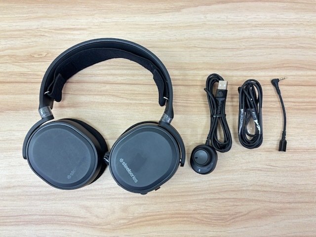 中古品 SteelSeries ワイヤレス ゲーミングヘッドセット Amazon.co.jp: 【整備済み品】 SteelSeries ゲーミングヘッド