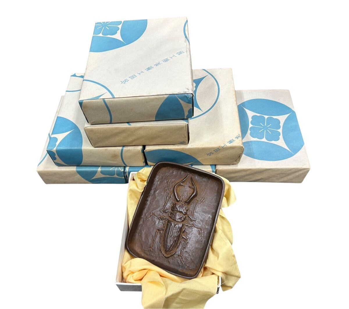 【真作】掛軸　三代目宮田藍堂（宮田宏平）　清純　墨彩椿図　共箱入　R28 真作】掛軸 三代目宮田藍堂（宮田宏平） 清純 墨彩椿図 共箱