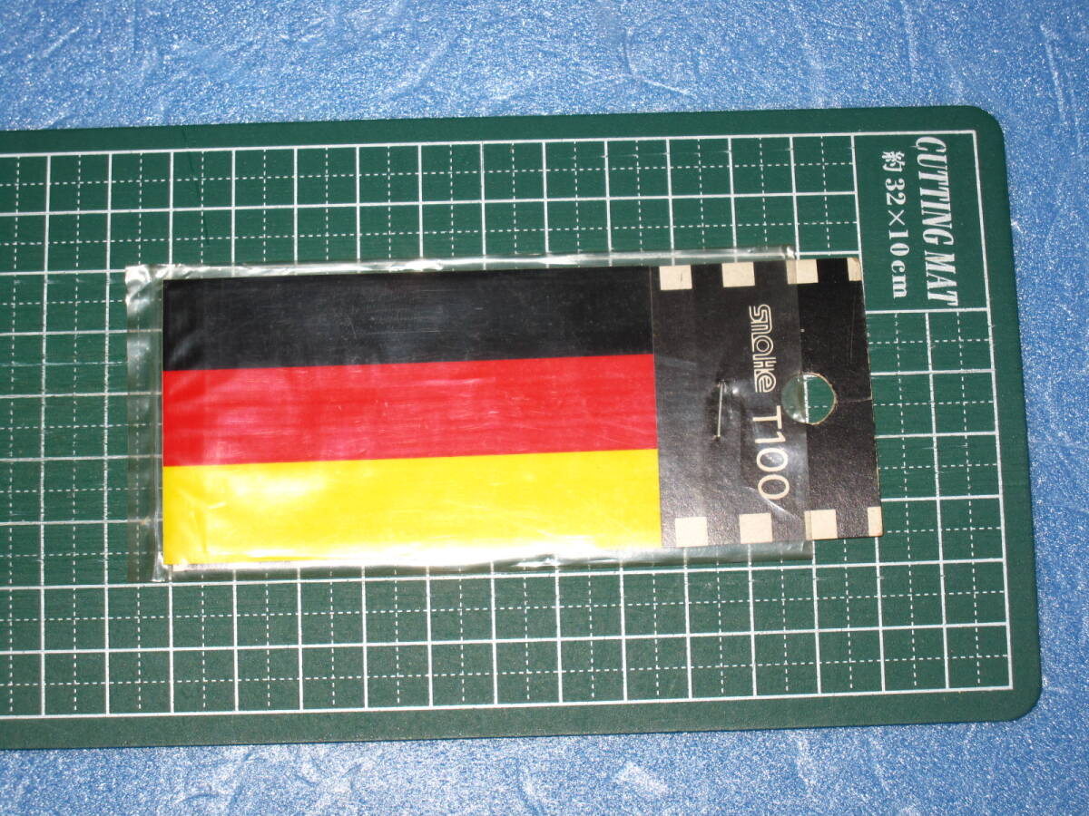 ☆★小サイズ ドイツ国旗シール・ステッカー1枚【横77ミリＸ縦45ミリ・サイズ】