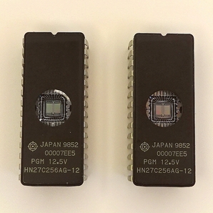 ☆ 日立 EPROM 256K Bite HN27C256AG-12 2個セット☆ 中古おそらく1998年製 未消去でリーディングテスト済だがジャンク扱いで ☆