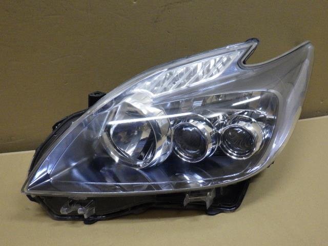 トヨタ　30系プリウス　前期　LED ヘッドライト　左側 KOITO 47-30 トヨタ 30系プリウス 前期 LED ヘッドライト 左側 KOITO 47-30