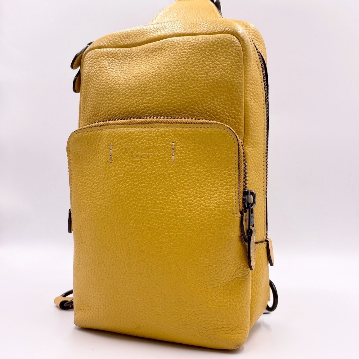 【最終価格】COACH ゴッサム スリムレザーショルダーバッグ 最終価格】COACH ゴッサム スリムレザーショルダーバッグ