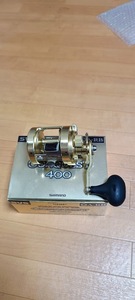 シマノ(SHIMANO) カルカッタコンクエスト400 右