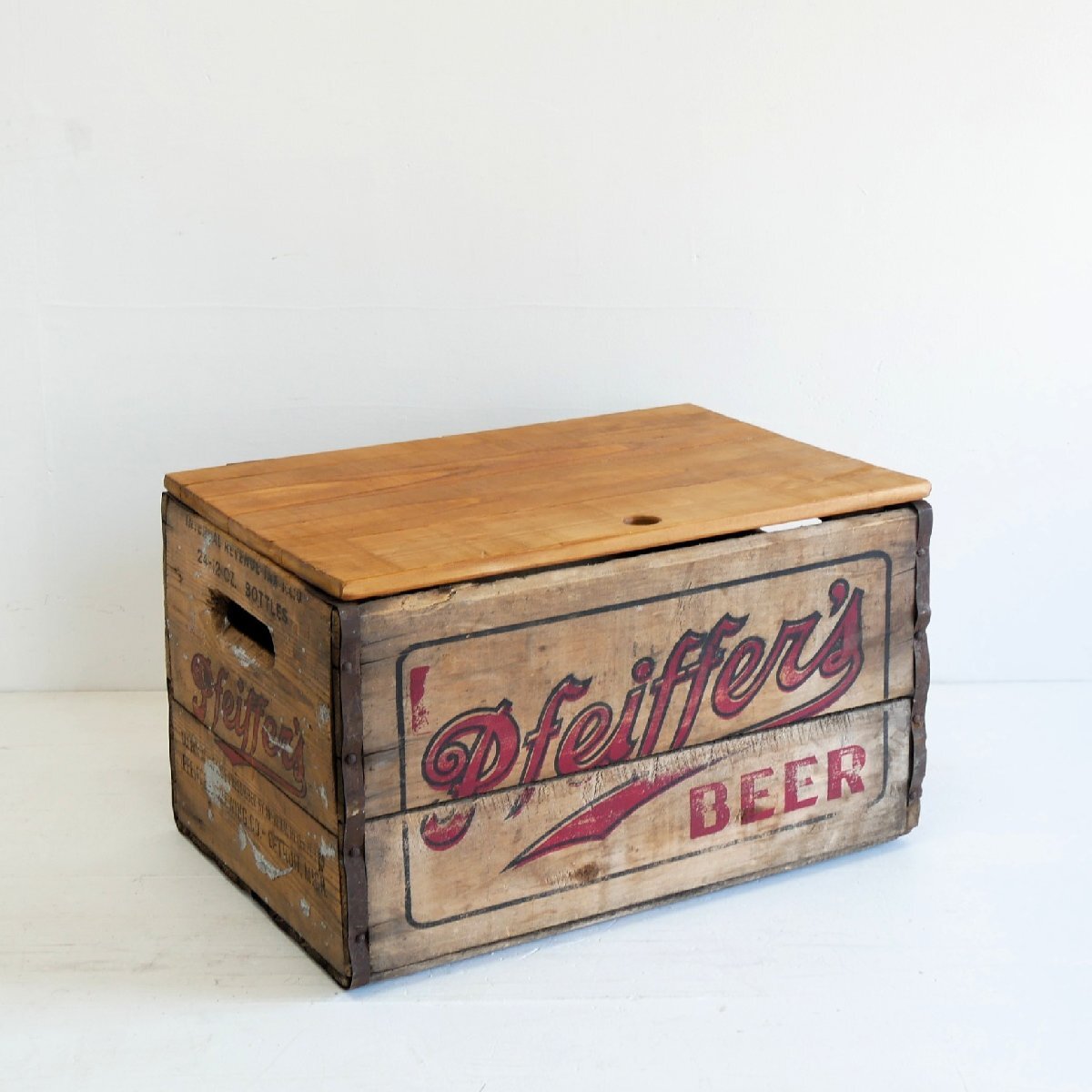 [超希少・当時物] アサヒビール木箱　蓋付き　 桃木箱　2箱　レトロ雑貨 レトロ アサヒビールの蓋付き木箱 - [Sold Out]過去の販売商品