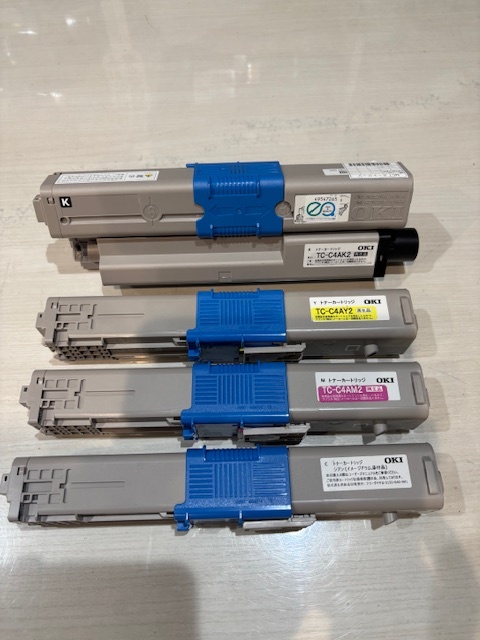 【新品・未使用】OKI 純正トナー（大）4色セット Amazon.co.jp: OKI 純正 TNR-C3L2 トナーカートリッジ ( 大 ) 4
