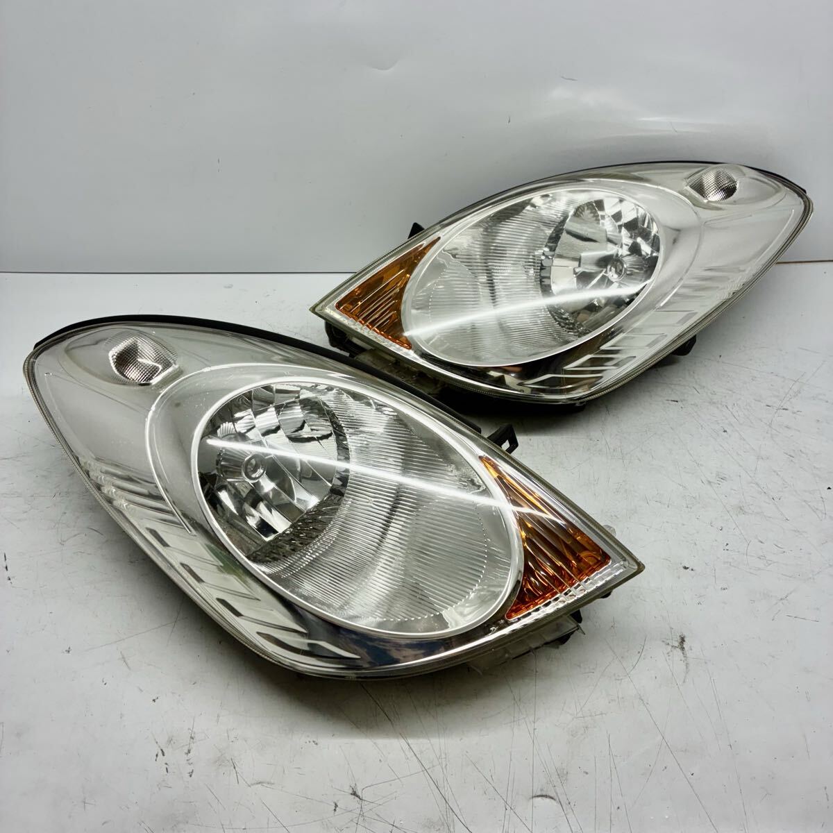 美品 日産 ノート ハロゲン E11 ヘッドライト/ランプ 左右 61FE+uhNZvL._AC_UL210_SR210,