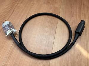 ☆ACOUSTIC REVIVE PC-TripleC 4800 1m ハイコストパフォーマンス 電源ケーブル 新品未使用!①