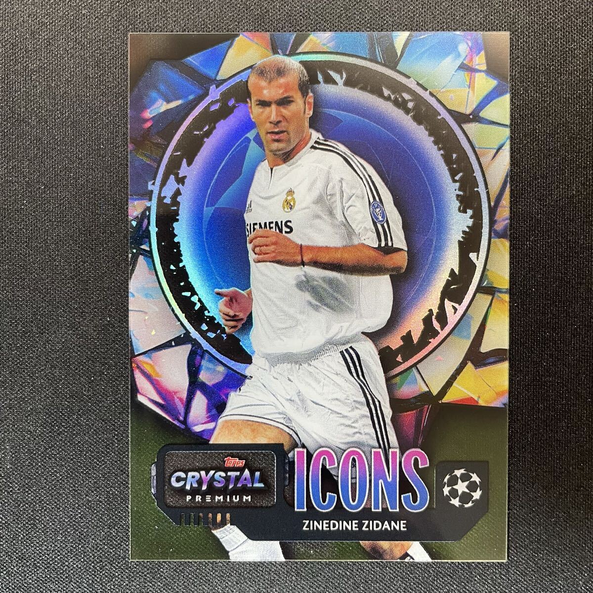 【世界25枚限定】topps ジネディーヌ・ジダン　ZIDANE 直筆サイン Yahoo!オークション -「ジダン サイン」の落札相場・落札価格