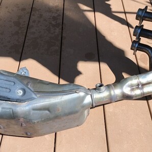 mt-09 純正マフラー