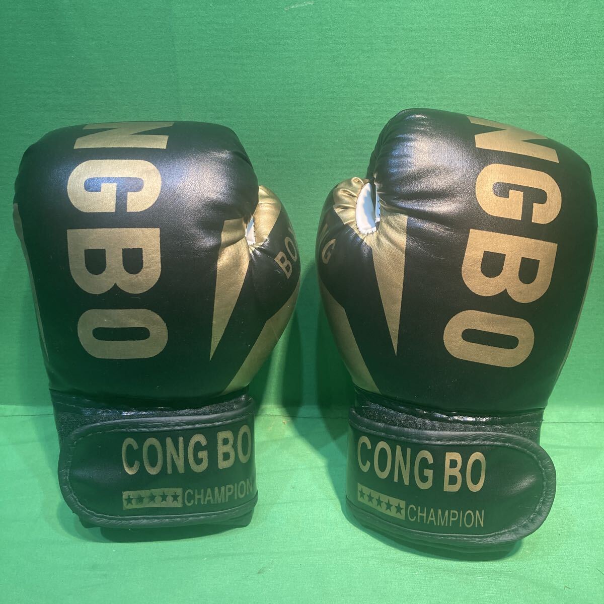 8/31処分予定の為最終値下げ　　新品、中古品、パンチングミット 他グローブなど 楽天市場】ボクシンググローブ中古の通販