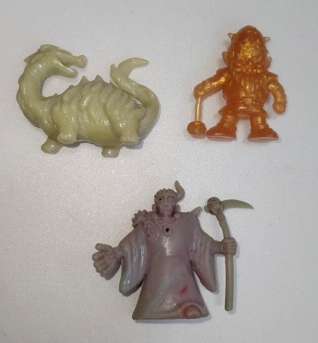 当時物 ネクロスの要塞 フィギュア140体＋魔法チップ ロッテ 食玩 昭和レトロ Yahoo!オークション -「ネクロスの要塞」(ビンテージ) の落札