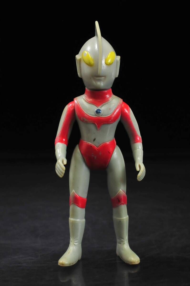 ウルトラマン　ソフビ　円谷プロ　ブルマァク 貴重な「ブルマァク ミラーマン ソフビ」が復刻して登場