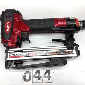 マキタ高圧4ミリタッカーAT425HA