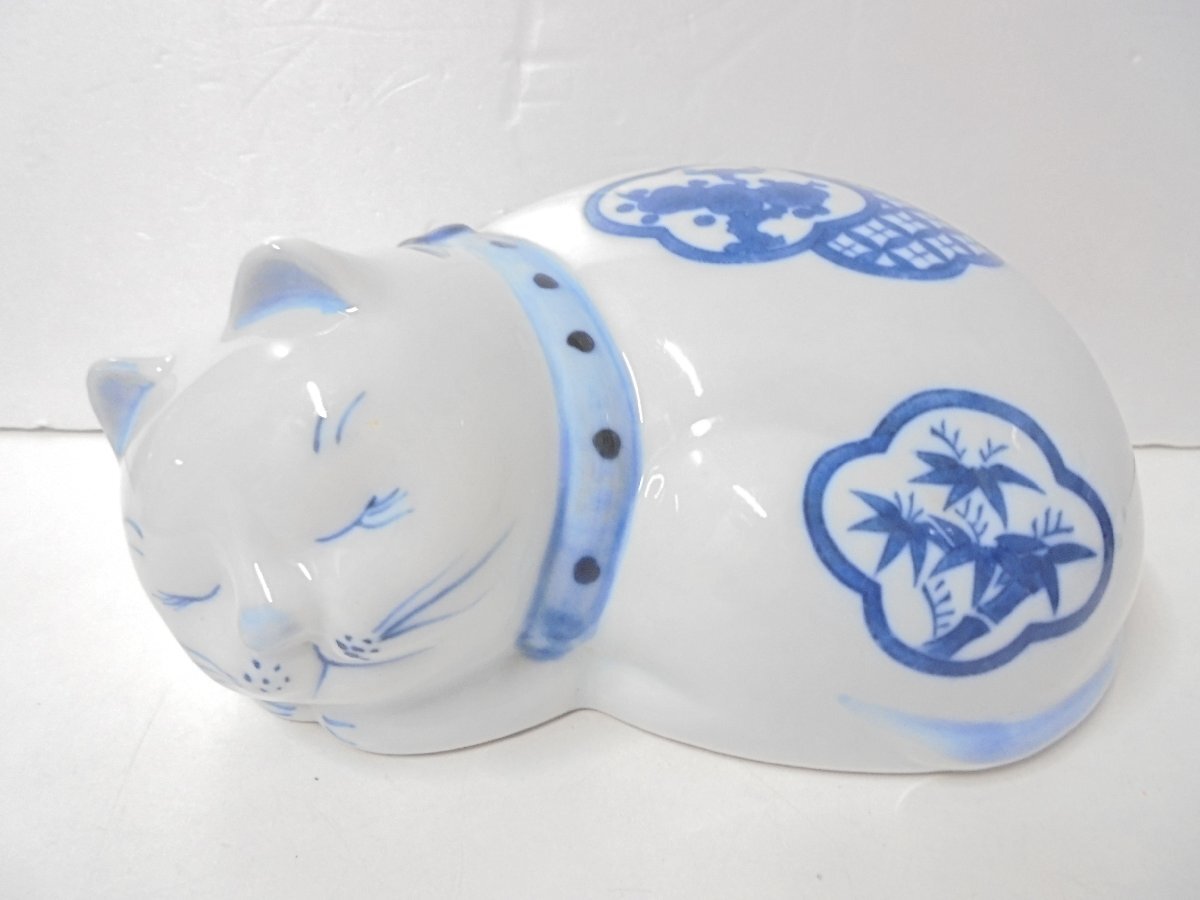【美品】猫　白猫　眠り猫　骨董　陶器　置物　インテリア　工芸品　美術品A2862 美品】猫 白猫 眠り猫 骨董 陶器 置物 インテリア 工芸品 美術品