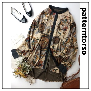 patterntorso パターントルソ アンティカ「着るだけで絵になる存在感。」アンティーク柄 バンドカラー サテンシャツ 長袖 Free(26M+5257)