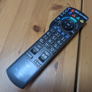 送料無料 【即決/動作確認済/不良品返金保証】 信号確認済 tvリモコン Panasonic N2QAYB00482