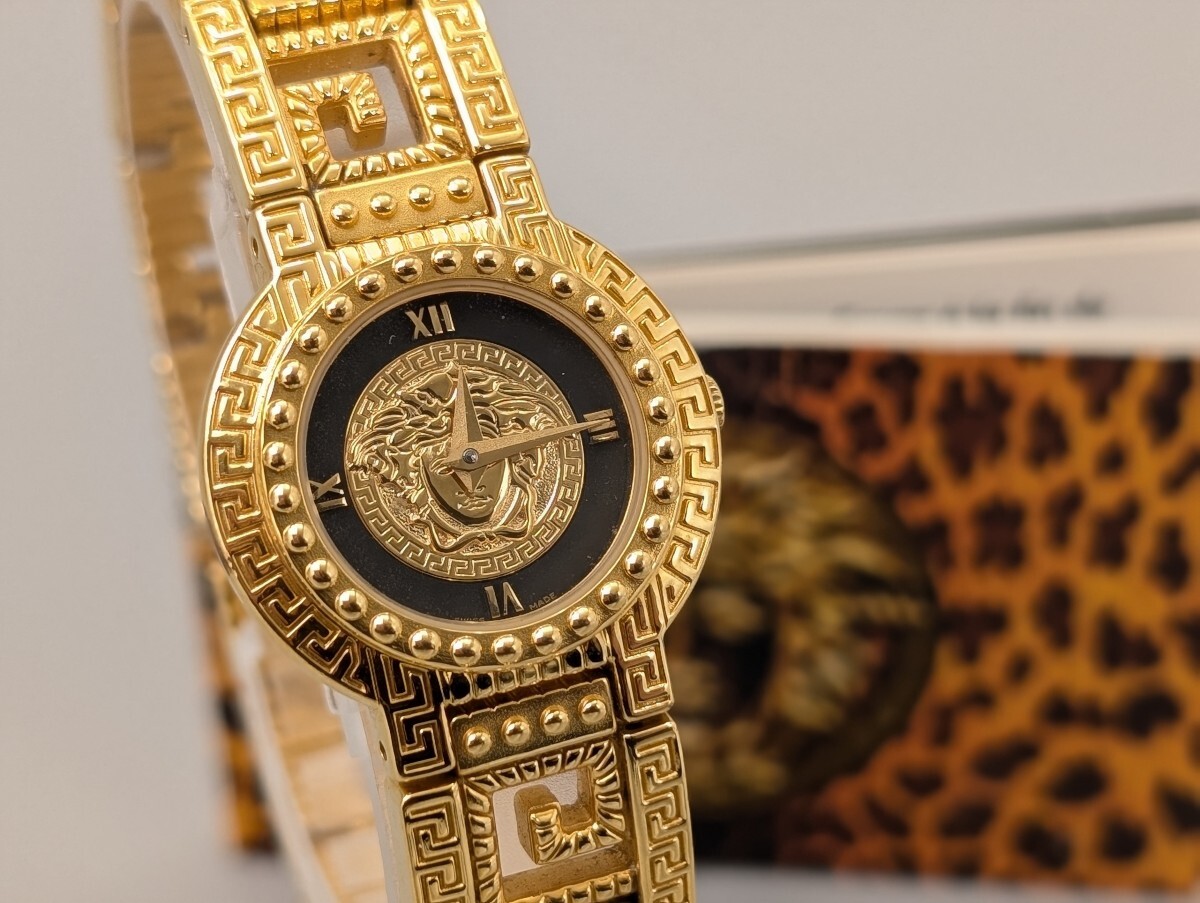 Yahoo!オークション -「gianni versace 時計」の落札相場・落札価格