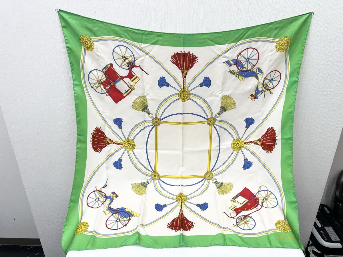 【美品】CELINE 馬車プリント シルクスカーフ　大判 セリーヌ シルク スカーフ 大判 馬車 - メルカリ