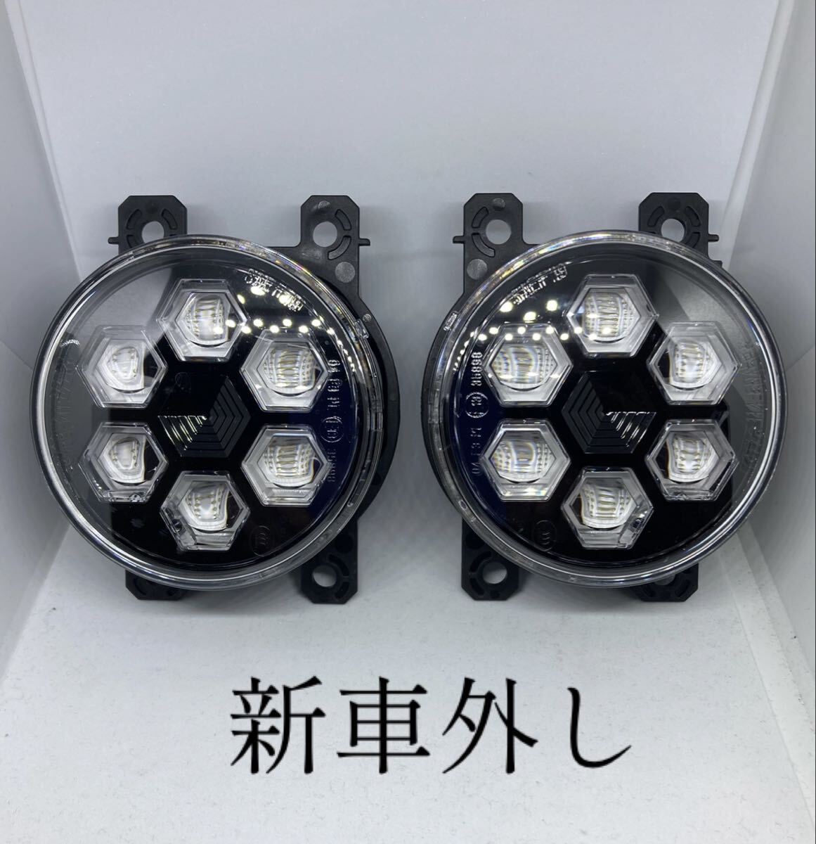 即決　新車外し　86　ZN6 純正　フォグランプ　左右セット　84501FJ000　ZC6　BRZ 即決 新車外し トヨタ86 ZN6 前期 純正 フォグランプ 左右セット トヨタ用